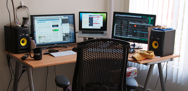 Paul Stamatiou's Desk