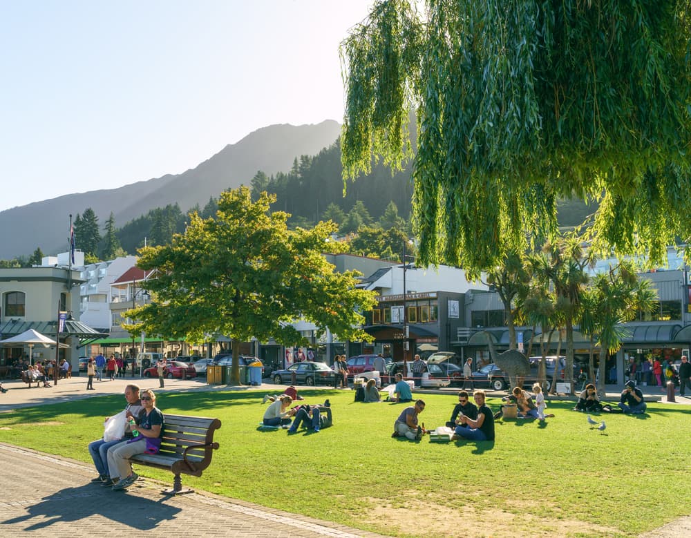 Queenstown & Milford Sound photo copyright-paulstamatiou_com-DSC05447