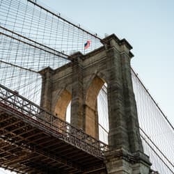 Brooklyn Bridge in DUMBO