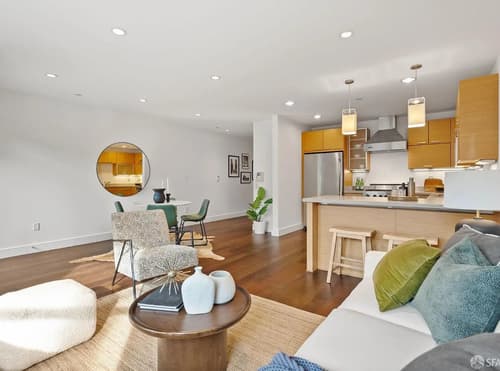 San Francisco - Nob/Russian Hill - condo interior