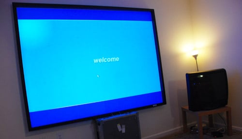 Projector screen showing Windows XP booting Projector screen showing Windows XP booting