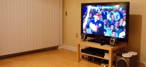 Paul Stamatiou Home Theater - Samsung 50-inch Plasma HDTV