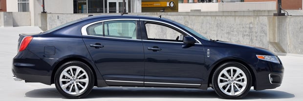 2009 Lincoln MKS Luxury Sedan Side Profile