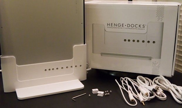 Henge Docks unboxed with cables