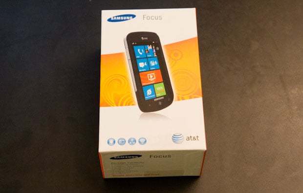 Samsung focus wp7 front box