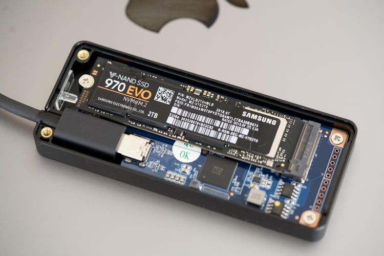Samsung 970 EVO SSD inside OWC Envoy Express Thunderbolt 3 enclosure