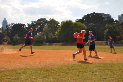 Nikon D90 test shots at kickball in Piedmont Park