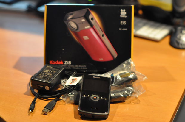 Kodak Zi8 Unboxed